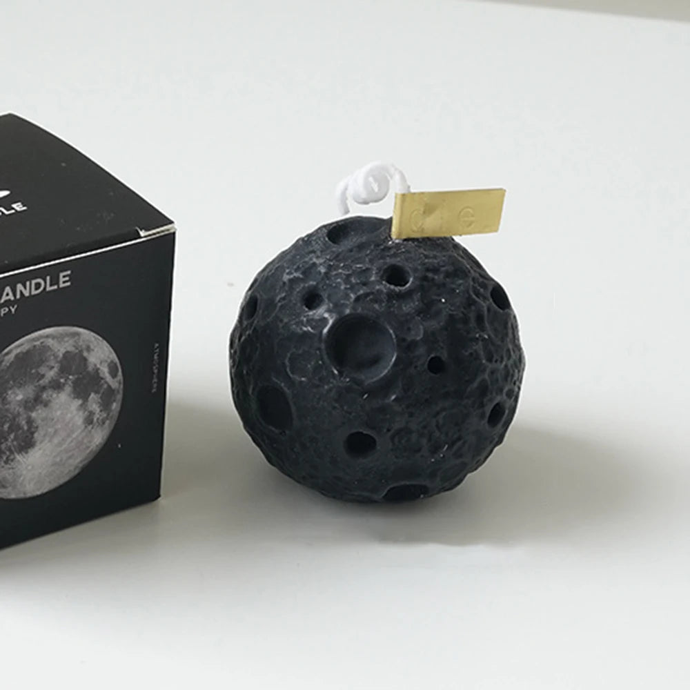 LAQTA creative lunar-shaped scented candle featuring a moon design, ideal for ambient home decor and relaxing atmospheres.