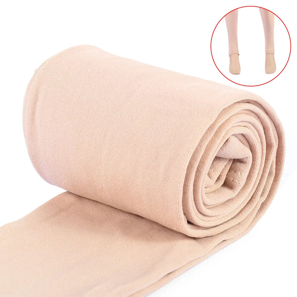 LAQTA fluff-lined stretch pantyhose, close-up of soft, cozy fabric and smooth fit for comfortable wear.