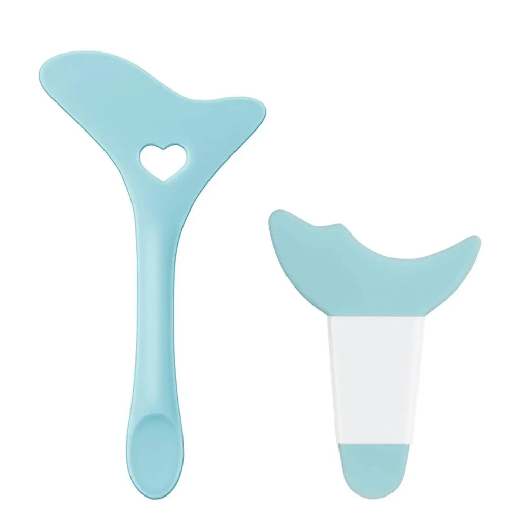 LAQTA multi-functional eyeliner stencil with wing tips, showing a close-up of the reusable plastic guide for perfect winged eyeliner application.