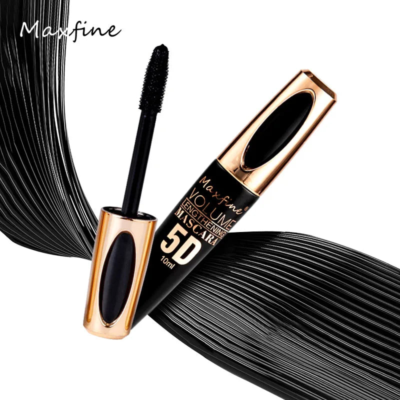 LAQTA 5D Silk Mascara with Big Eyes showing a close-up of lengthened, volumized lashes in a sleek black tube.