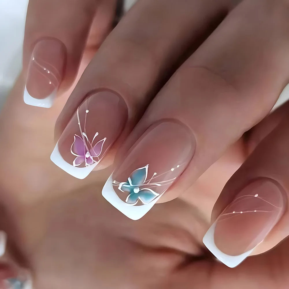 Set of 24 short acrylic nails from LAQTA with stylish, natural-looking French tips and a shiny finish.