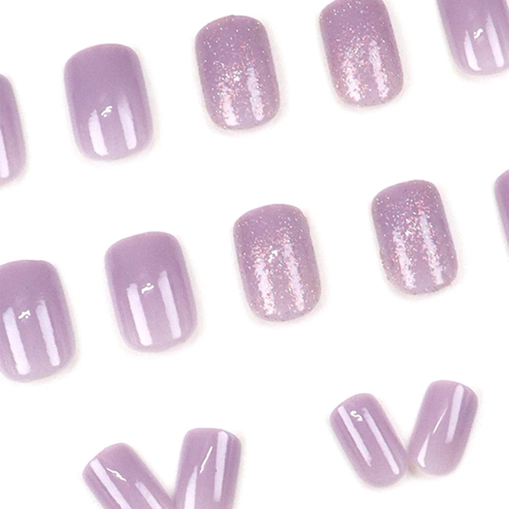 Short square fake nails by LAQTA with a sleek, natural finish, displayed on a neutral background for a stylish manicure look