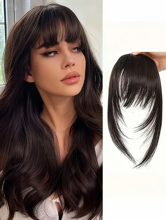 LAQTA synthetic hair clip with sleek design, showcasing a close-up of the durable, easy-to-use hair accessory.