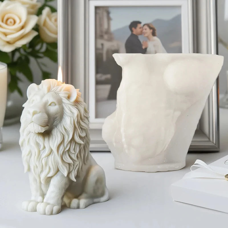 3D lion relief candle mold by LAQTA showing detailed lion face and mane in silicone material for crafting candles.