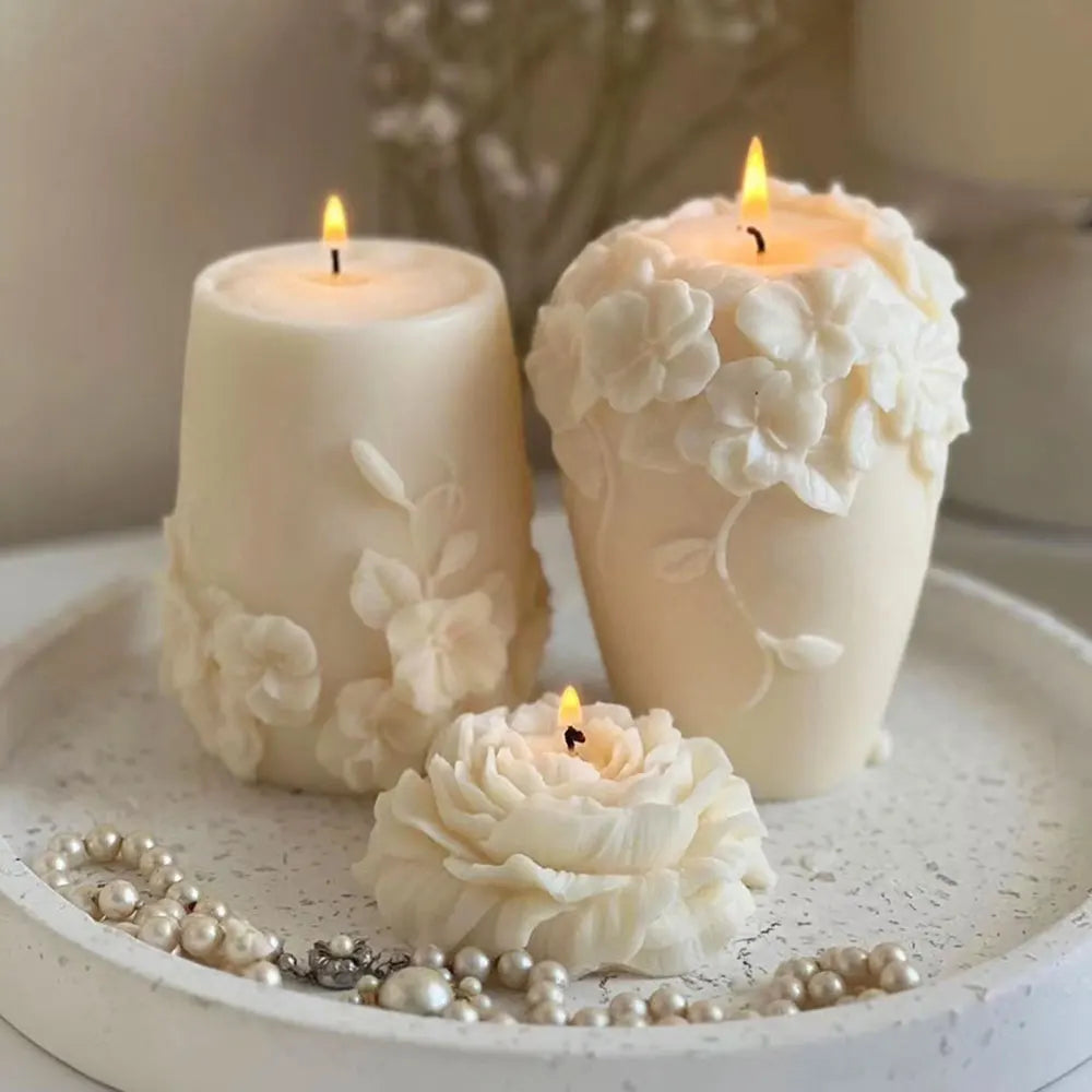 Rattan flowers silicone candle mold in flexible material, designed by LAQTA for crafting decorative candles.