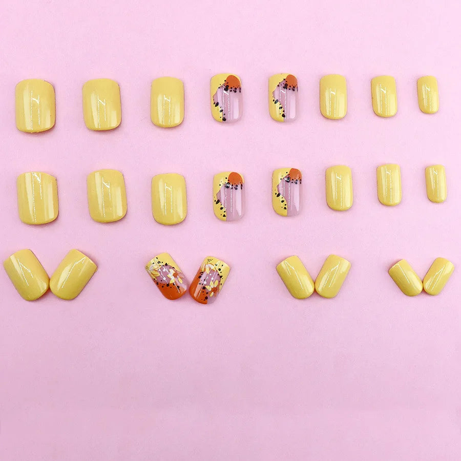 Set of 24 short acrylic nails from LAQTA featuring stylish, natural-looking short nail designs for easy application.